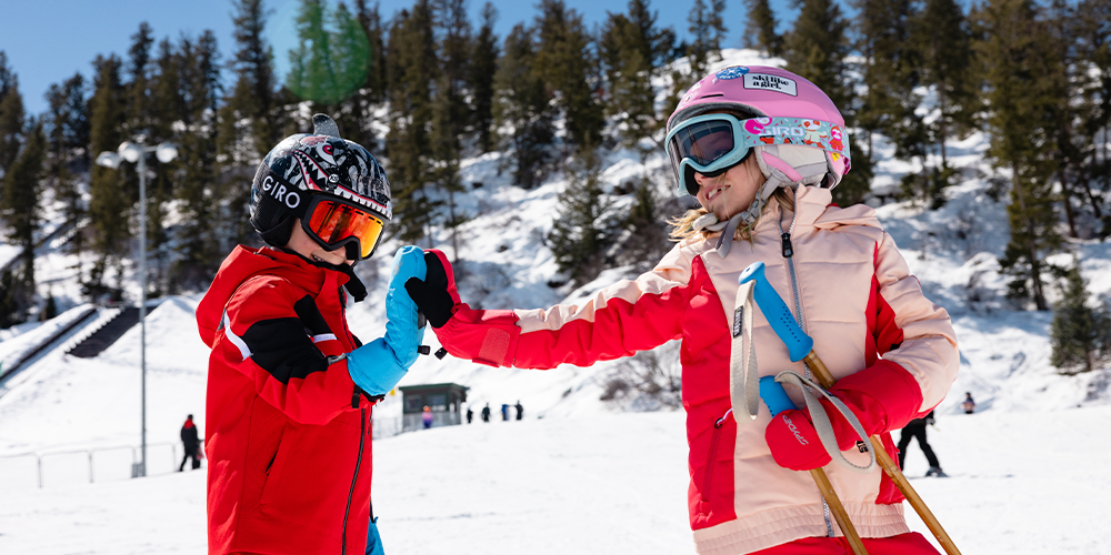 Resorts Where Kids Ski Free